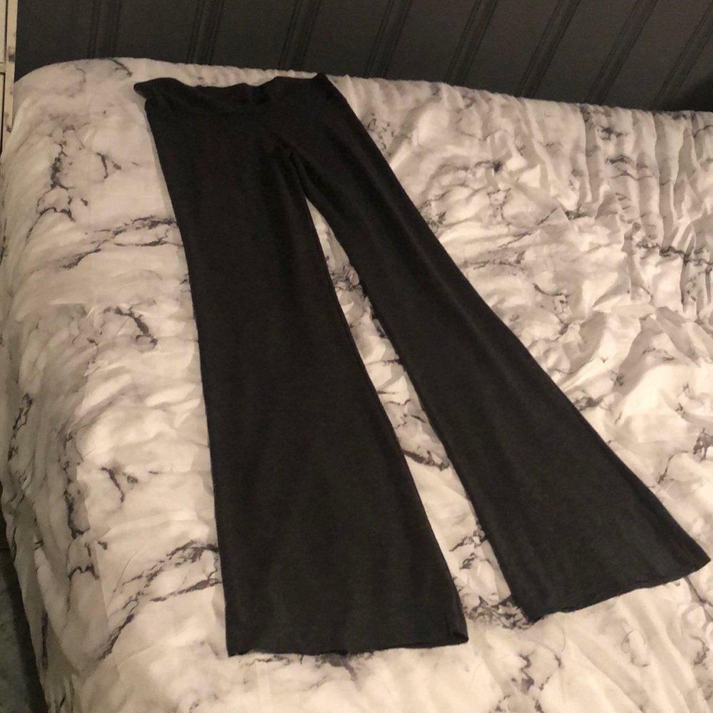 Cute Booty lounge dark gray loose pants no drawstring no tag no heart brand new